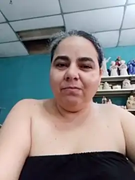 Snapshot of Golositadeamor chatting on June 19, 7:39 pm Golositadeamor online show from June 19, 7:39 pm