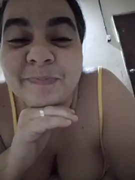 Snapshot of Golositadeamor chatting on June 29, 8:20 pm Golositadeamor online show from June 29, 8:20 pm