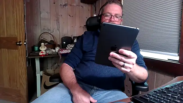 Snapshot of JJ_CONN78 chatting on May 11, 4:04 pm JJ CONN78 online show from May 11, 4:04 pm
