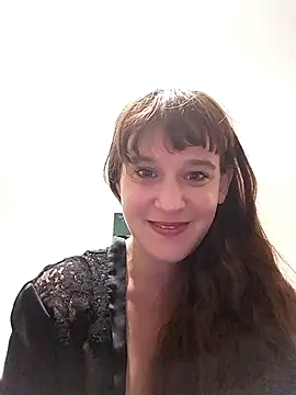 Snapshot of Maggie38 chatting on May 18, 7:25 am Maggie38 online show from May 18, 7:25 am