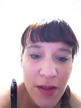 Snapshot of Maggie38 chatting on June 1, 7:43 am Maggie38 online show from June 1, 7:43 am