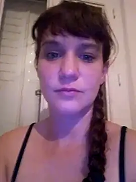 Snapshot of Maggie38 chatting on June 2, 1:51 am Maggie38 online show from June 2, 1:51 am
