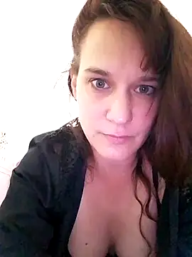 Snapshot of Maggie38 chatting on June 6, 5:39 pm Maggie38 online show from June 6, 5:39 pm