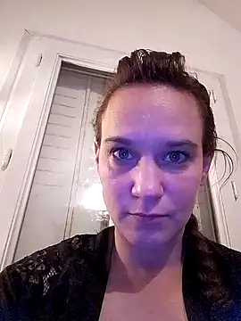 Snapshot of Maggie38 chatting on June 11, 10:19 pm Maggie38 online show from June 11, 10:19 pm