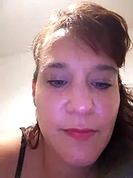 Snapshot of Maggie38 chatting on June 23, 7:50 am Maggie38 online show from June 23, 7:50 am