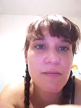 Snapshot of Maggie38 chatting on June 25, 7:24 am Maggie38 online show from June 25, 7:24 am
