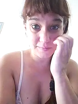 Snapshot of Maggie38 chatting on July 17, 6:42 am Maggie38 online show from July 17, 6:42 am