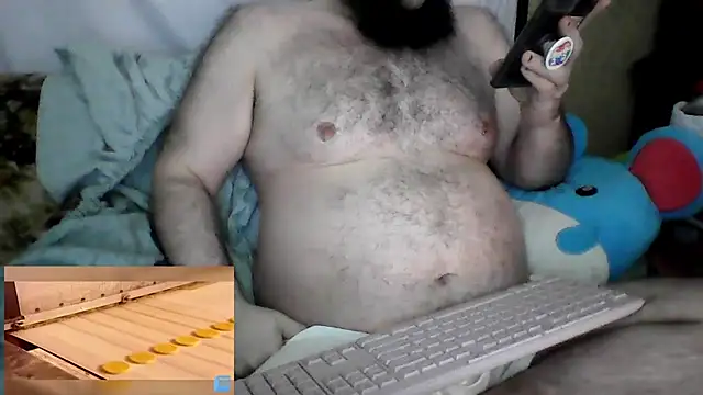 Snapshot of BriTheTopBear chatting on June 21, 11:40 pm BriTheTopBear online show from June 21, 11:40 pm