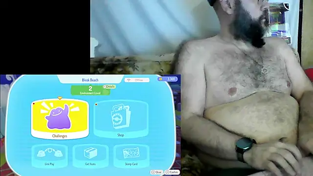 Snapshot of BriTheTopBear chatting on July 9, 1:20 am BriTheTopBear online show from July 9, 1:20 am