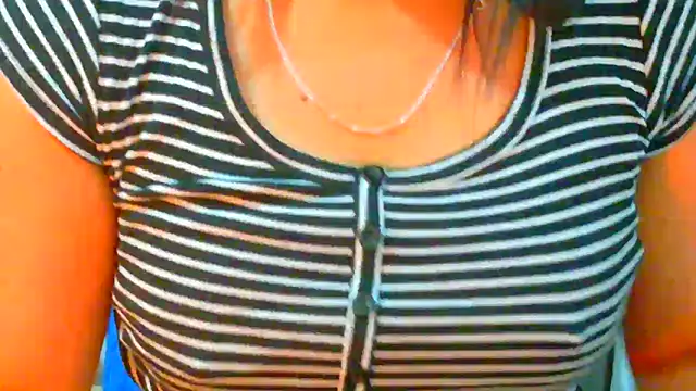 Snapshot of MojaditPussy chatting on April 13, 8:47 pm MojaditPussy online show from April 13, 8:47 pm