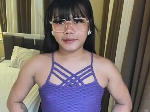 Snapshot of Seductive_terra chatting on June 1, 2:08 pm Seductive terra online show from June 1, 2:08 pm