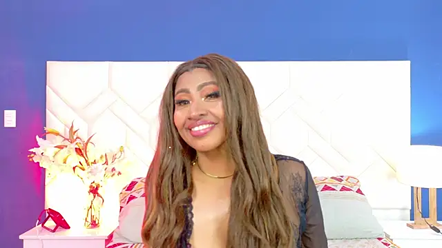 Snapshot of Kiara_Parker_ chatting on July 11, 8:55 pm Kiara Parker online show from July 11, 8:55 pm