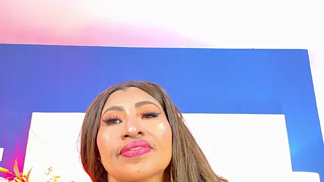 Snapshot of Kiara_Parker_ chatting on July 18, 9:07 pm Kiara Parker online show from July 18, 9:07 pm