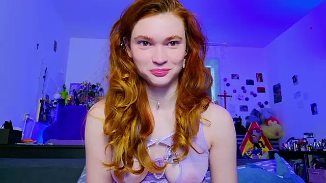 Snapshot of Annaroxann chatting on June 19, 5:34 am Annaroxann online show from June 19, 5:34 am
