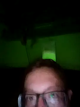 Snapshot of zsolt1910 chatting on May 7, 8:14 pm zsolt1910 online show from May 7, 8:14 pm