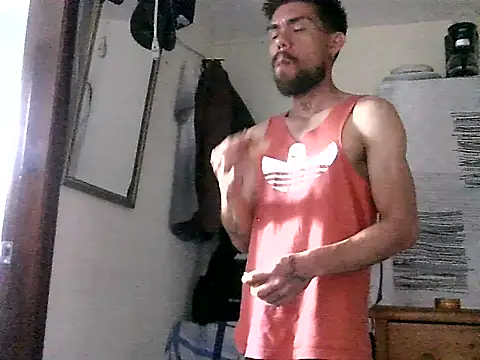 Snapshot of thomas2wood chatting on July 20, 7:05 pm thomas2wood online show from July 20, 7:05 pm