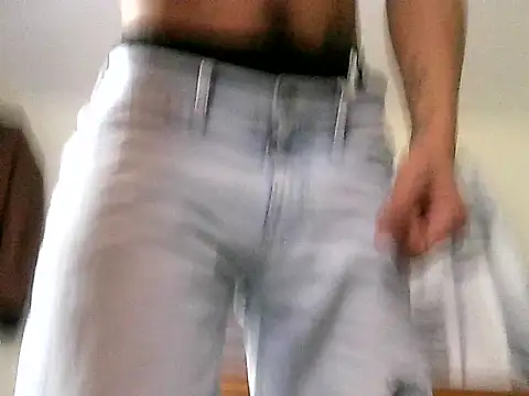 Snapshot of thomas2wood chatting on July 21, 7:49 pm thomas2wood online show from July 21, 7:49 pm