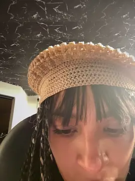 Snapshot of Sasha-firee chatting on June 7, 12:20 pm Sasha-firee online show from June 7, 12:20 pm