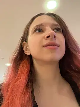 Snapshot of michelle_lovique chatting on May 28, 7:38 am michelle lovique online show from May 28, 7:38 am
