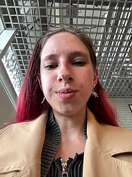Snapshot of michelle_lovique chatting on July 7, 7:23 am michelle lovique online show from July 7, 7:23 am