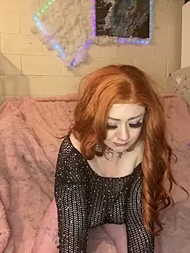 Snapshot of KarmaValentina chatting on May 4, 1:23 am KarmaValentina online show from May 4, 1:23 am