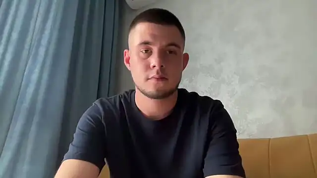 Snapshot of Viktor348 chatting on April 8, 1:22 pm Viktor348 online show from April 8, 1:22 pm