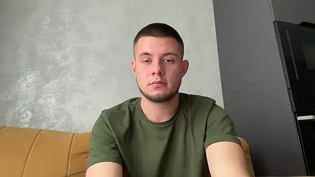 Snapshot of Viktor348 chatting on April 11, 7:45 am Viktor348 online show from April 11, 7:45 am