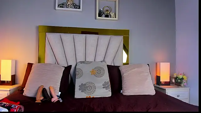 Snapshot of nymera_chaos chatting on June 12, 12:15 pm nymera chaos online show from June 12, 12:15 pm
