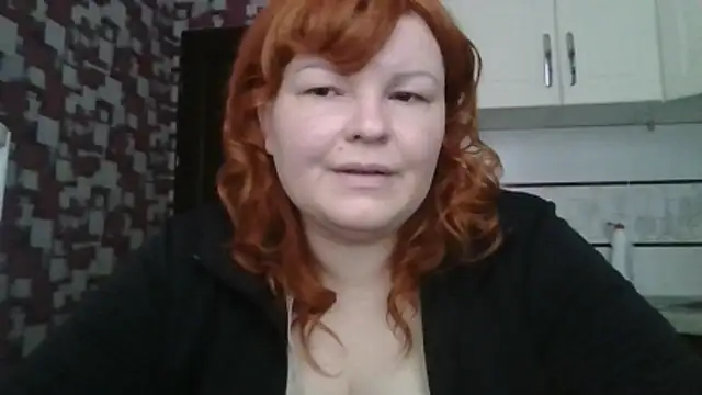 Snapshot of KrisryOxNikss chatting on May 4, 3:35 am KrisryOxNikss online show from May 4, 3:35 am