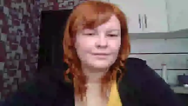 Snapshot of KrisryOxNikss chatting on May 5, 7:38 am KrisryOxNikss online show from May 5, 7:38 am