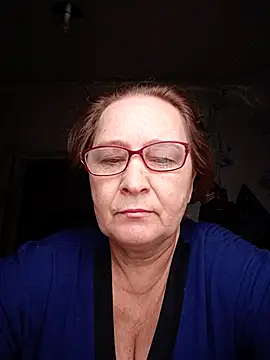 Snapshot of IngaLuna48 chatting on April 9, 6:52 am IngaLuna48 online show from April 9, 6:52 am