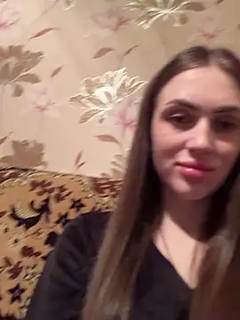Snapshot of AlinaLove3213 chatting on May 1, 6:56 pm AlinaLove3213 online show from May 1, 6:56 pm