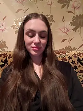 Snapshot of AlinaLove3213 chatting on June 11, 8:29 pm AlinaLove3213 online show from June 11, 8:29 pm
