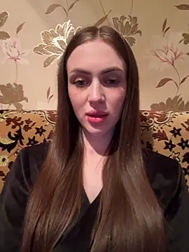 Snapshot of AlinaLove3213 chatting on June 12, 7:35 pm AlinaLove3213 online show from June 12, 7:35 pm
