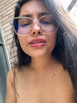 VioletRousee online show from June 25, 2:32 pm