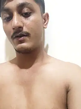 ROMEO JULIET0022 online show from April 17, 11:52 pm