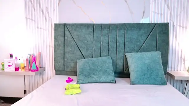 Holy un online show from April 23, 11:42 am