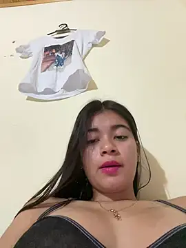 Snapshot of Kloe_zaf chatting on June 21, 6:27 am Kloe zaf online show from June 21, 6:27 am