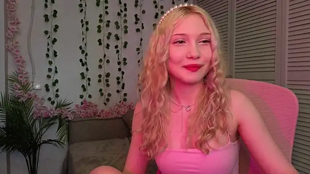Snapshot of vielleee chatting on May 31, 1:07 pm vielleee online show from May 31, 1:07 pm