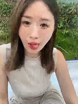Snapshot of qin205205 chatting on July 14, 11:49 am qin205205 online show from July 14, 11:49 am