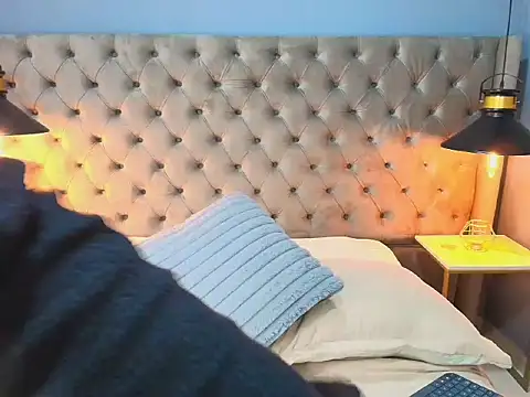 Snapshot of saintDangelo chatting on April 18, 12:53 pm saintDangelo online show from April 18, 12:53 pm