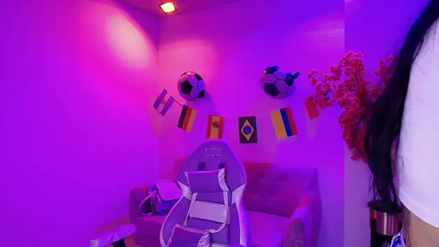 Rainy doll online show from June 26, 11:58 am