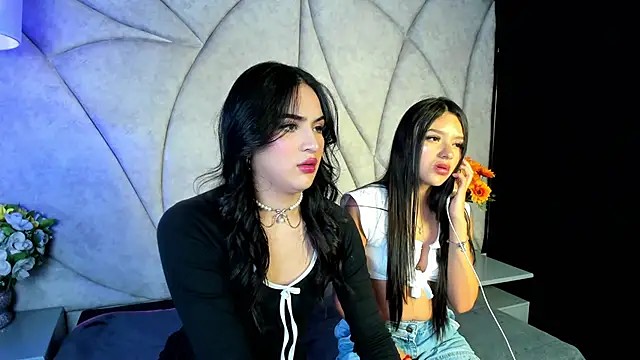 Snapshot of Kimora_Blaze chatting on April 14, 9:21 pm Kimora Blaze online show from April 14, 9:21 pm