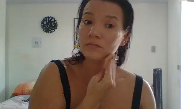 Snapshot of valery_fitt chatting on June 11, 7:45 pm valery fitt online show from June 11, 7:45 pm