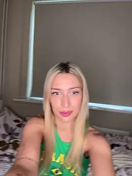 BlondeChiara online show from April 19, 6:10 pm