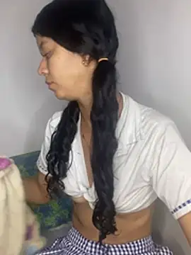 Snapshot of DarkSirenQueen chatting on April 24, 10:39 am DarkSirenQueen online show from April 24, 10:39 am