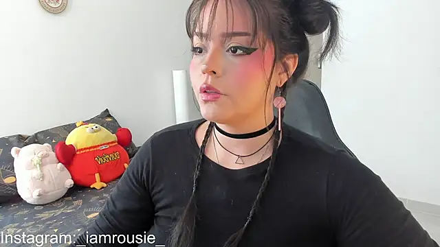 Snapshot of _iamrousie_ chatting on May 20, 1:17 pm iamrousie online show from May 20, 1:17 pm
