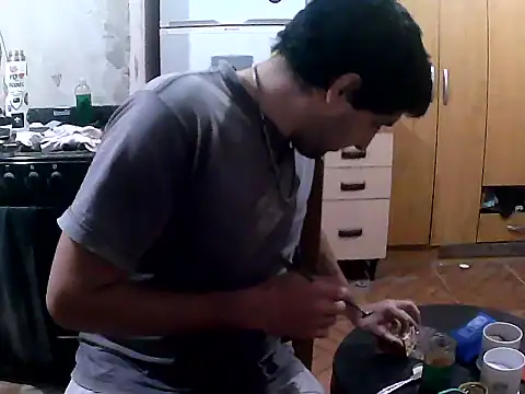 Snapshot of uriakela12 chatting on June 2, 10:56 pm uriakela12 online show from June 2, 10:56 pm