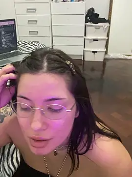 cherryxxox online show from April 21, 2:51 am