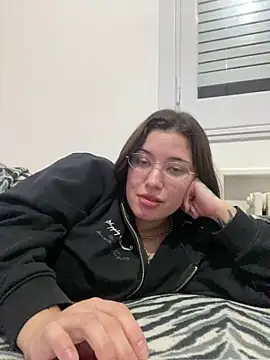 cherryxxox online show from April 26, 1:03 am